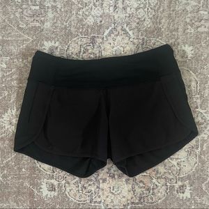 Lululemon Speed Up Low Rise Lined Short Black